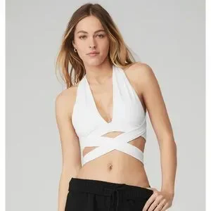 フィットネストップス [Alo Yoga] Alosoft Serve It Up Bra Alosoft Serve It Up Bra - Black | Alo Yoga